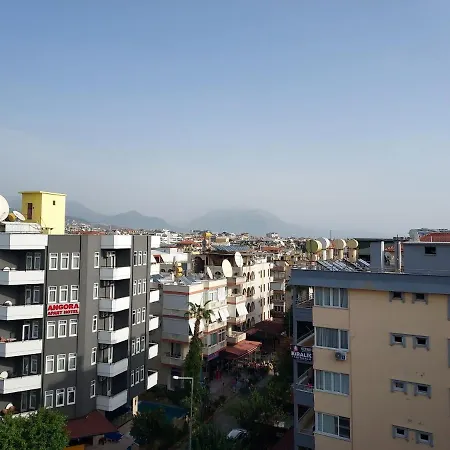 Ξενοδοχείο με διαμερίσματα Larsens *