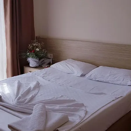 Larsens Aparthotel